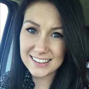 Meet your Posher, Whitney